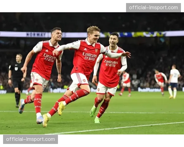 纪录片预告:《铁血防线》将剖析英超历史上的经典防守体系